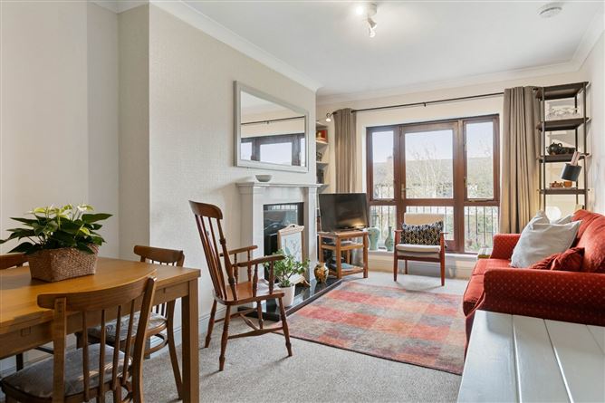 Apt 2, Monkstown Square, Monkstown, Co. Dublin