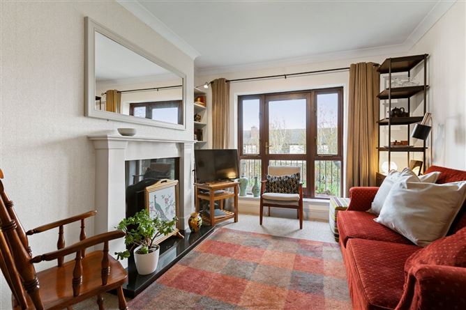 Apt 2, Monkstown Square, Monkstown, Co. Dublin