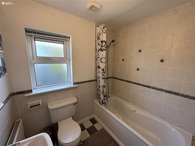 5 The Orchards, Kinsale, Cork