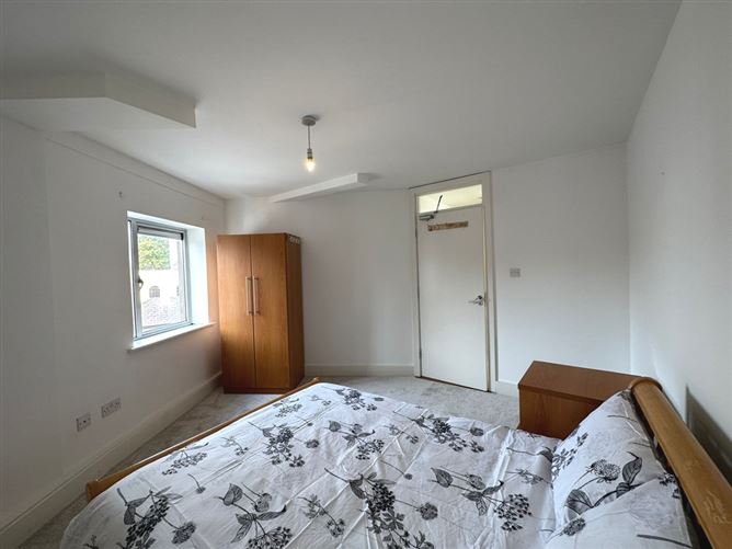 9 Roman Court, John Redmond Street, Cork City