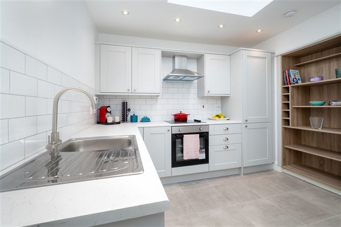 122 Foxrock Grove, Foxrock, Dublin 18