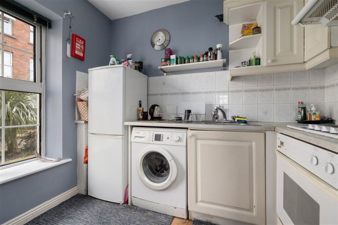 35 Custom Hall, Lower Gardiner Street, Dublin 1