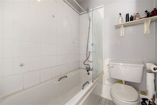 35 Custom Hall, Lower Gardiner Street, Dublin 1
