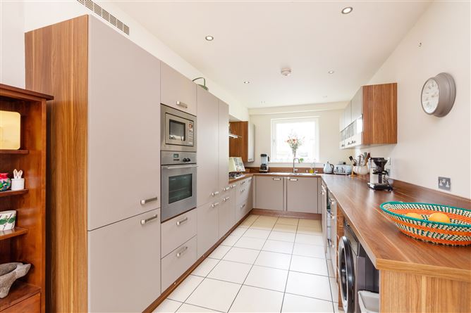 19 The Mews, Robswall, Malahide