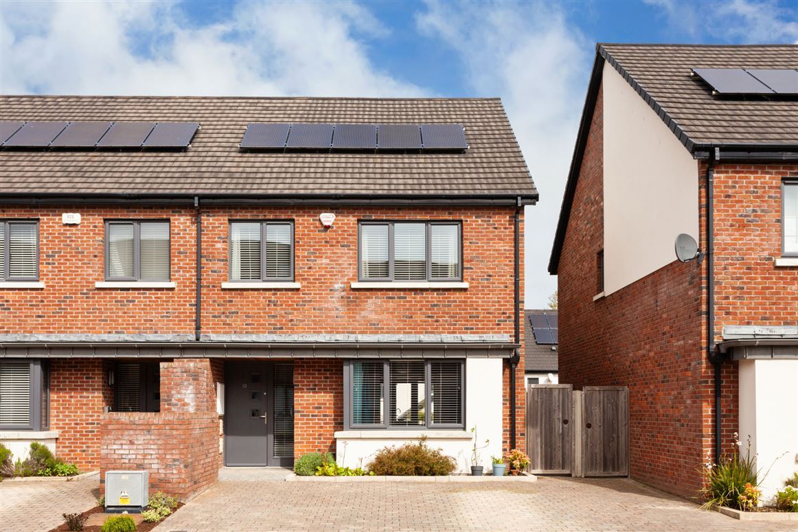 10 The Green , Dublin 13, Dublin