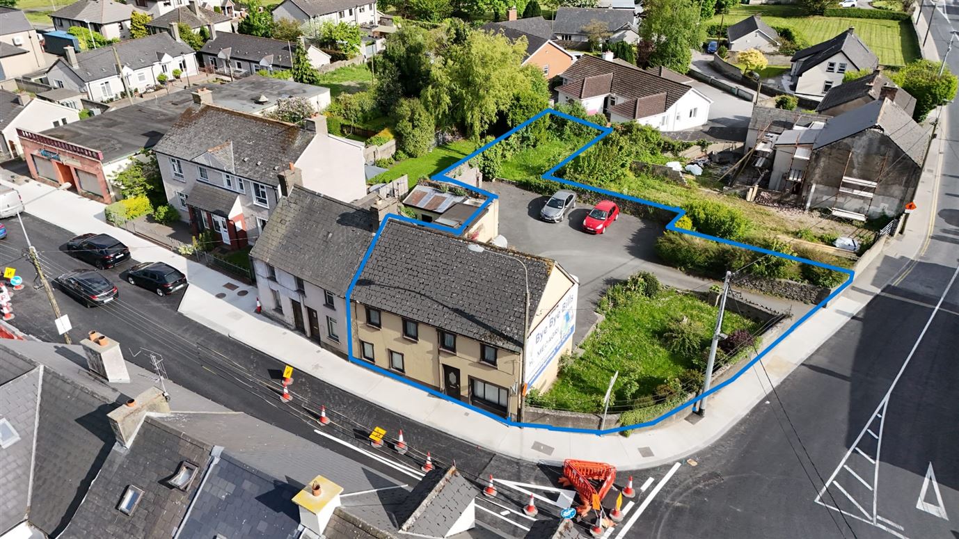 1 East Bank Place, Tipperary Town, Tipperary