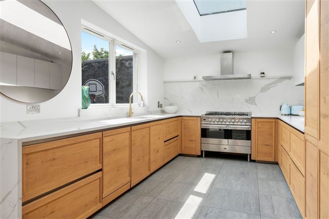 2 Dungar Terrace, Dun Laoghaire, Co. Dublin