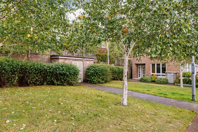 30 Belarmine Close, Belarmine, Stepaside, Dublin 18