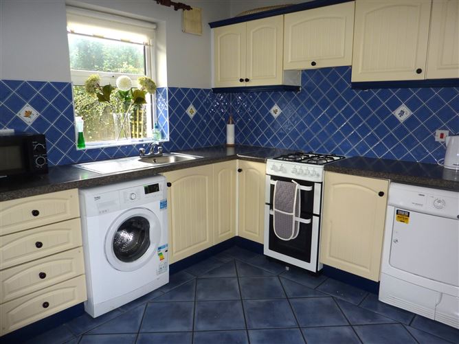 39 The Elms, Westport, Co. Mayo