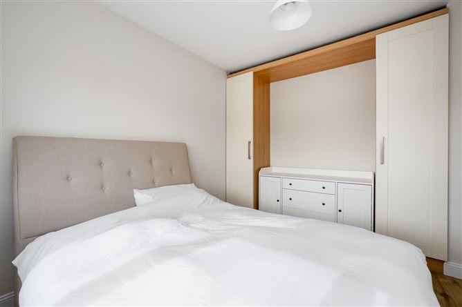 7 Oak Drive, Royal Oak, Santry, Dublin 9