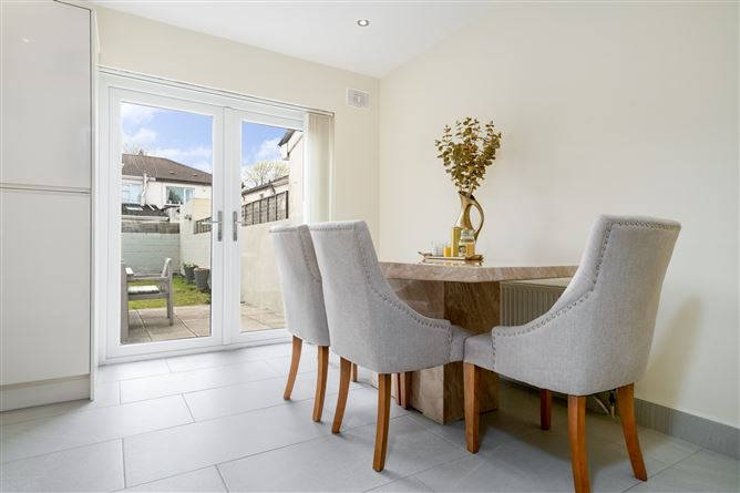 7 Oak Drive, Royal Oak, Santry, Dublin 9