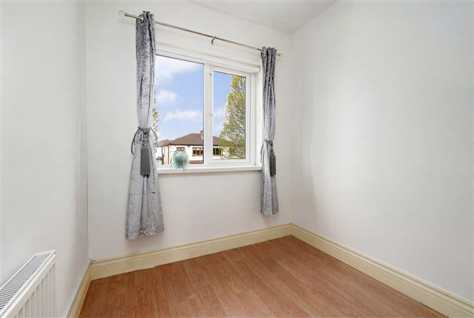 7 Oak Drive, Royal Oak, Santry, Dublin 9