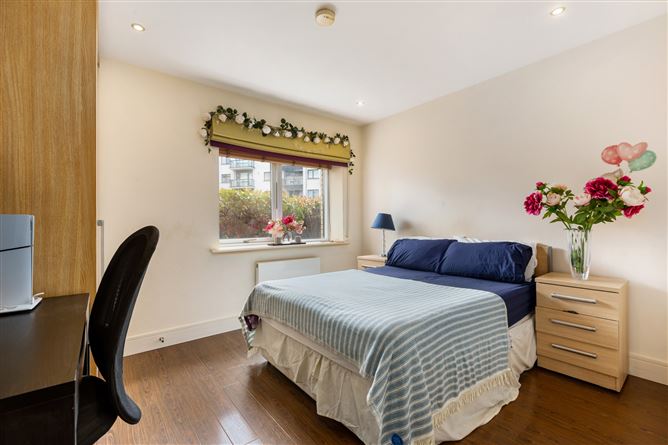 Photo 8 of 14 — 132 Wyckham Point, Wyckham Way, Dundrum, Dublin 16
