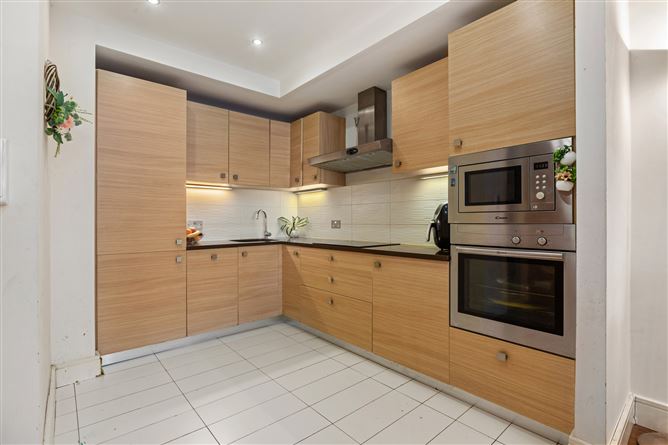 Photo 5 of 14 — 132 Wyckham Point, Wyckham Way, Dundrum, Dublin 16