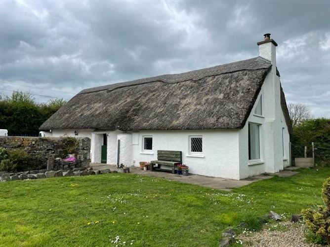 The Thatch Cottage, Ballinlough, Lisronagh, Clonmel, Tipperary