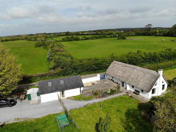 Main image for The Thatch Cottage, Ballinlough, Lisronagh, Clonmel, Co. Tipperary
