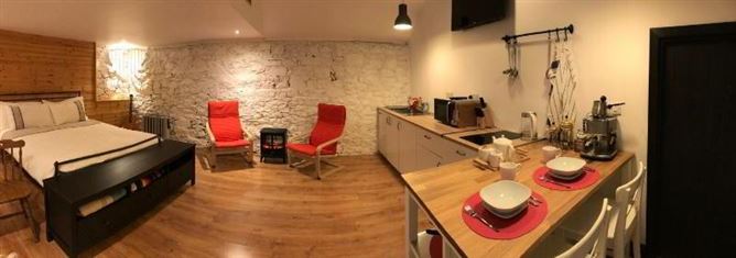 The Thatch Cottage, Ballinlough, Lisronagh, Clonmel, Tipperary