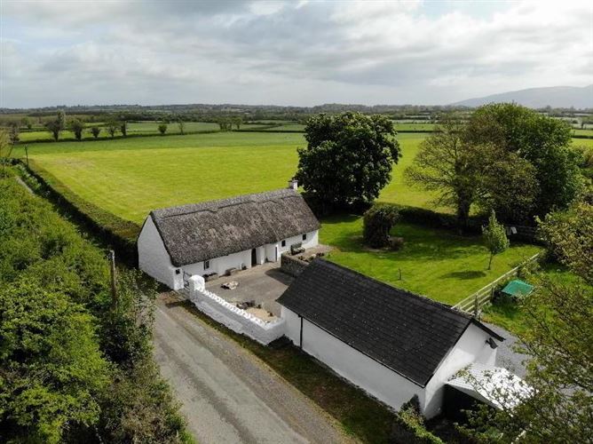 The Thatch Cottage, Ballinlough, Lisronagh, Clonmel, Tipperary