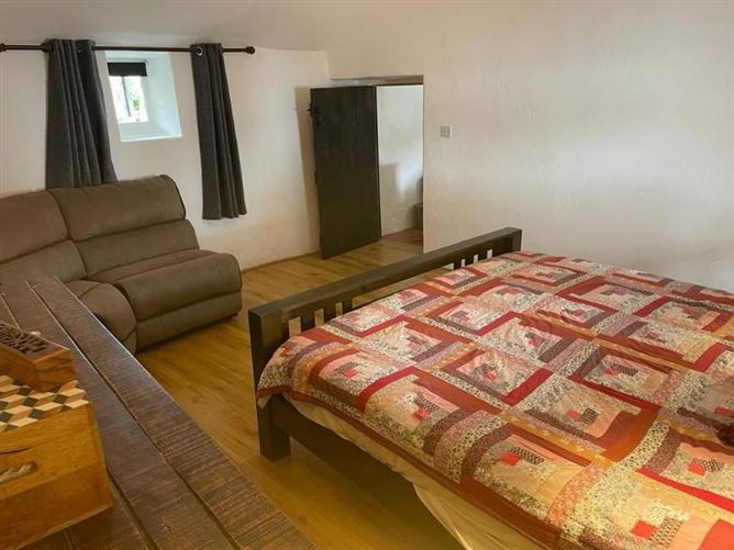 The Thatch Cottage, Ballinlough, Lisronagh, Clonmel, Tipperary