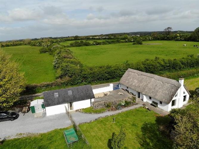 The Thatch Cottage, Ballinlough, Lisronagh, Clonmel, Tipperary