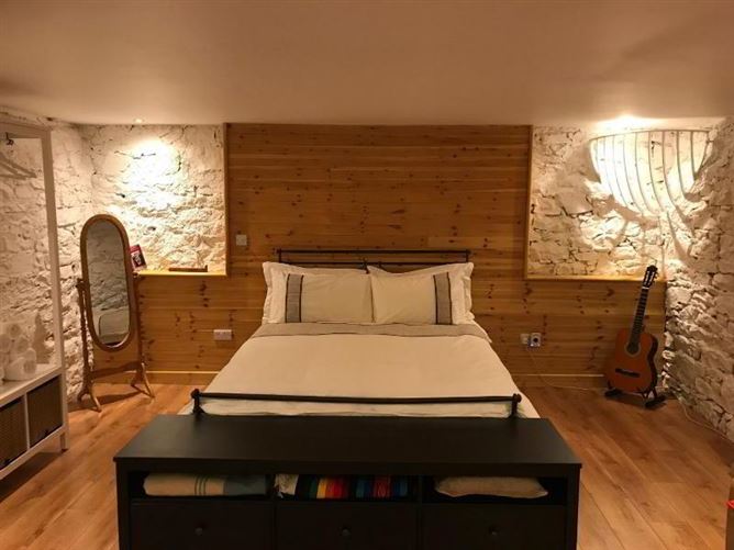 The Thatch Cottage, Ballinlough, Lisronagh, Clonmel, Tipperary