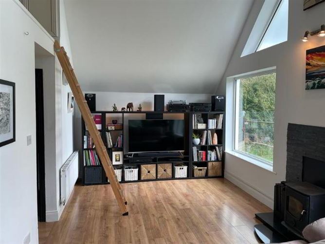 The Thatch Cottage, Ballinlough, Lisronagh, Clonmel, Tipperary