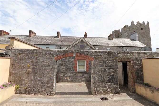 Photo 11 of 18 — 3 Shears Street, Kilmallock, County Limerick