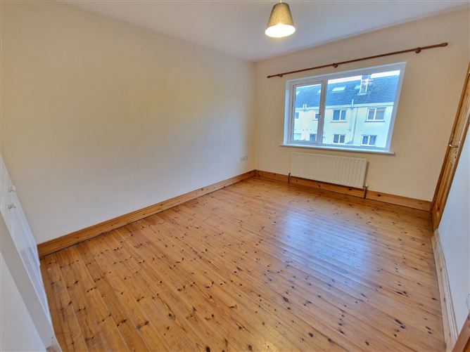 16 Lenabeg, Drumcliffe Road, Ennis, Co. Clare