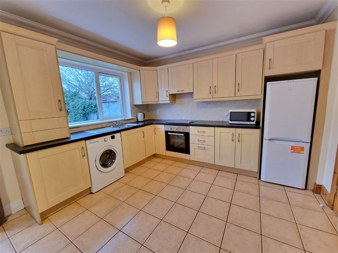 16 Lenabeg, Drumcliffe Road, Ennis, Co. Clare