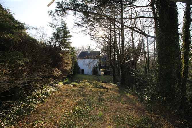 Coolclogher Lodge, Mill Rd, Killarney, Kerry