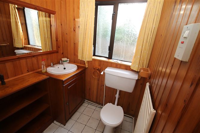 Coolclogher Lodge, Mill Rd, Killarney, Kerry