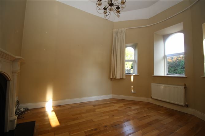 Coolclogher Lodge, Mill Rd, Killarney, Kerry