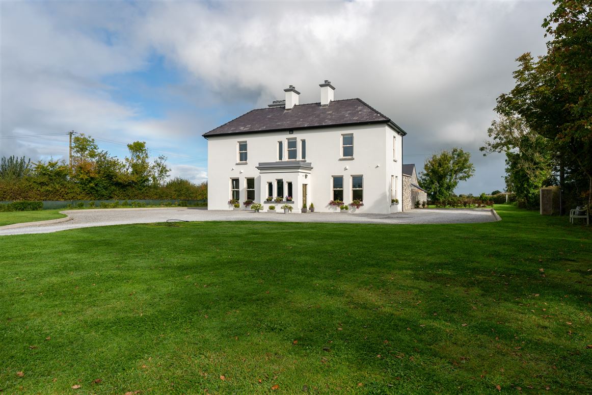 The Presbytery, Gardenfield,, Newcastle West, Limerick