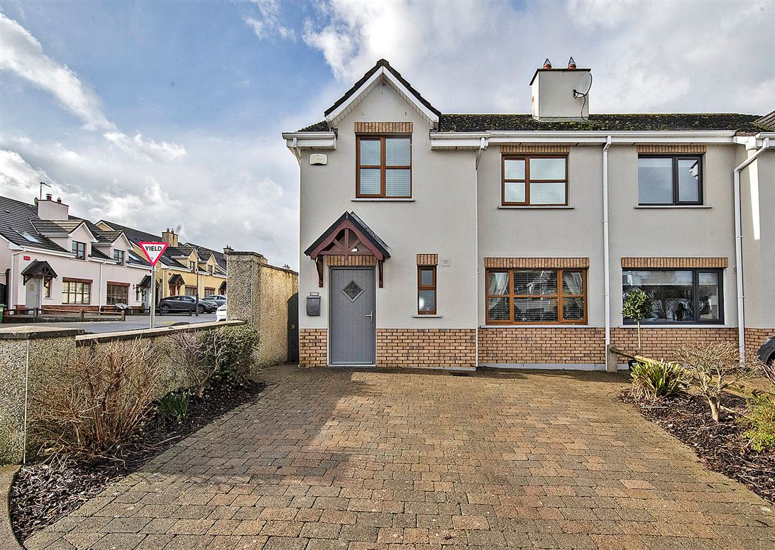 105 Pairc na MBlath, Ballinroad, Dungarvan, Co. Waterford