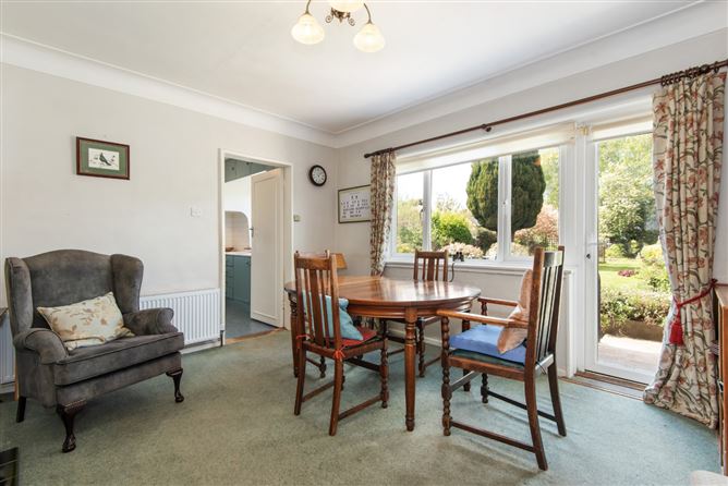 19 Riverside Drive, Castle Park, Rathfarnham, Dublin 14