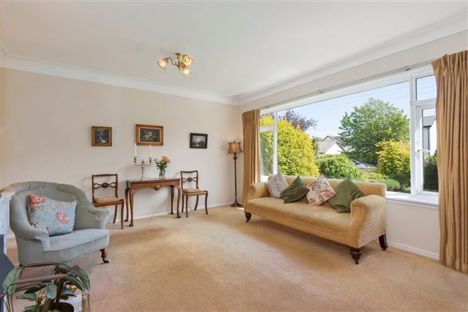 19 Riverside Drive, Castle Park, Rathfarnham, Dublin 14