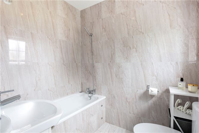 27 Dundrum Wood, Ballinteer Road, Dundrum, Dublin 16