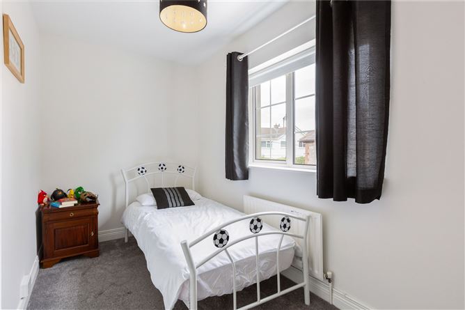 27 Dundrum Wood, Ballinteer Road, Dundrum, Dublin 16