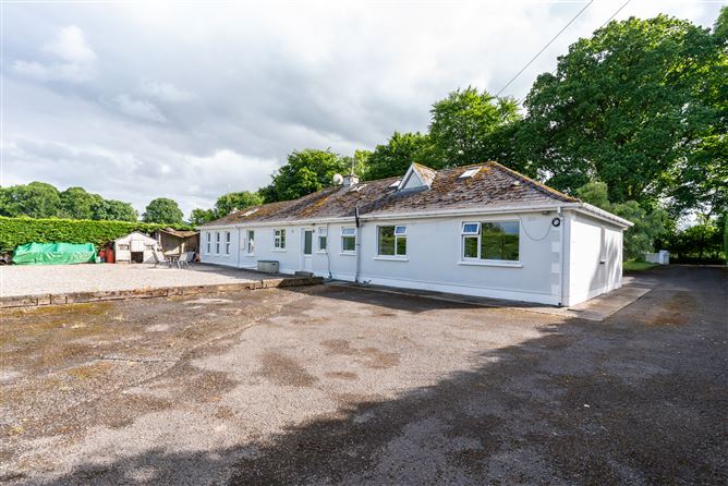 Detached Bungalow on c. 0.5 Acre, Broadlease, Ballymore Eustace, Kildare