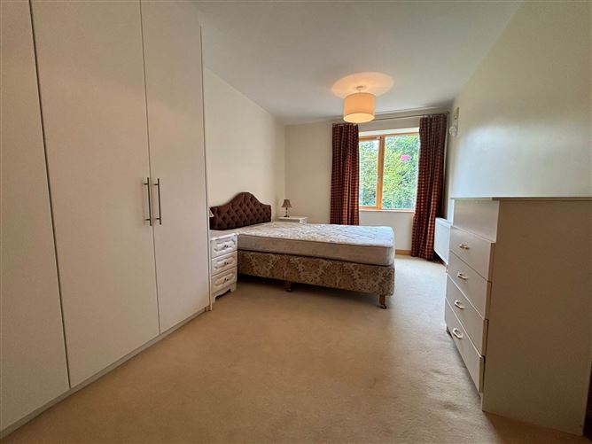 40 The Pavilion, Roebuck Hill, Dublin 14, County Dublin
