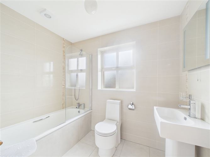 7 Ait Ledwidge, Woodlawn, Killarney, Co. Kerry