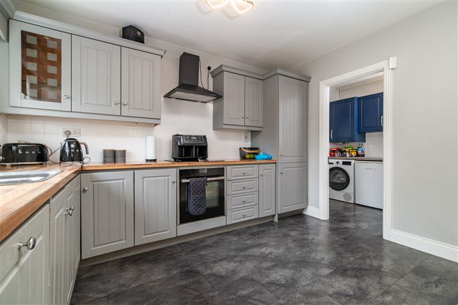 Photo 13 of 50 — 61 Station Court, Portarlington, Laois