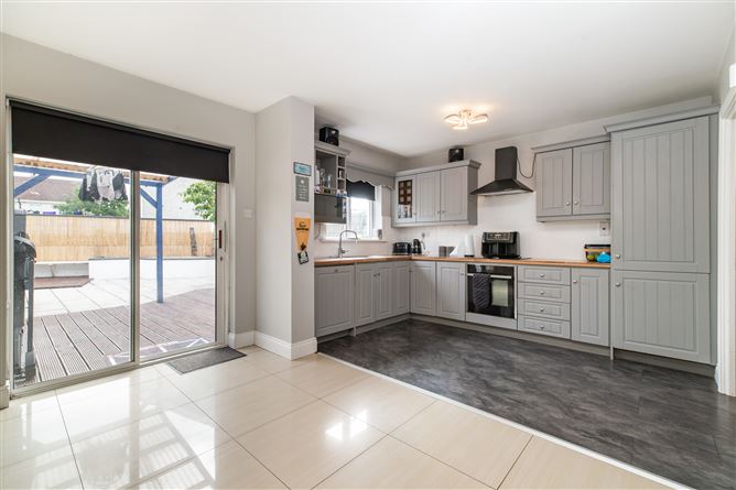 Photo 10 of 50 — 61 Station Court, Portarlington, Laois