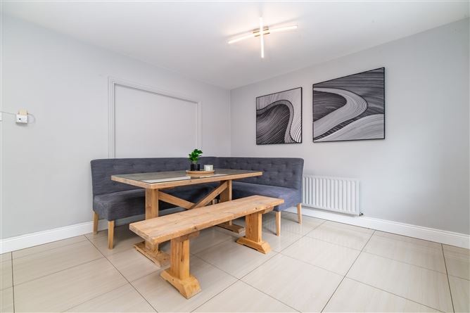 Photo 18 of 50 — 61 Station Court, Portarlington, Laois