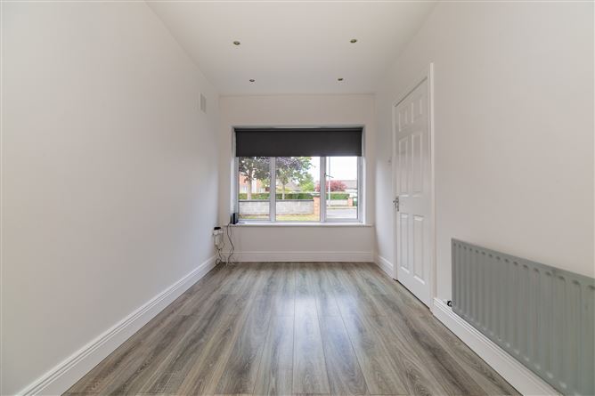 Photo 25 of 50 — 61 Station Court, Portarlington, Laois