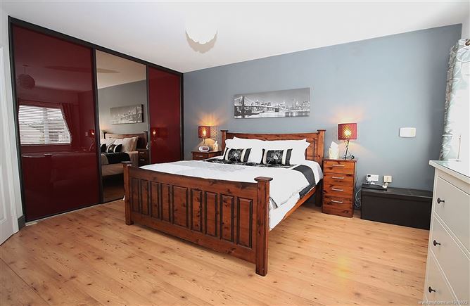 13 Brownsbarn Court, Citywest, Dublin 24