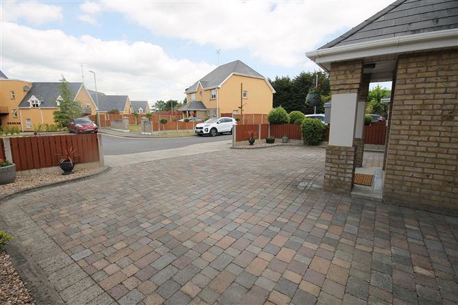 13 Brownsbarn Court, Citywest, Dublin 24