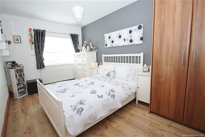 13 Brownsbarn Court, Citywest, Dublin 24