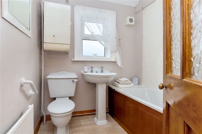 128 Larkfield Gardens, Harold's Cross, Dublin 6w