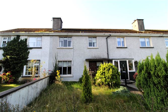 8 St. Cynoc's Terrace, Ferbane, Co. Offaly